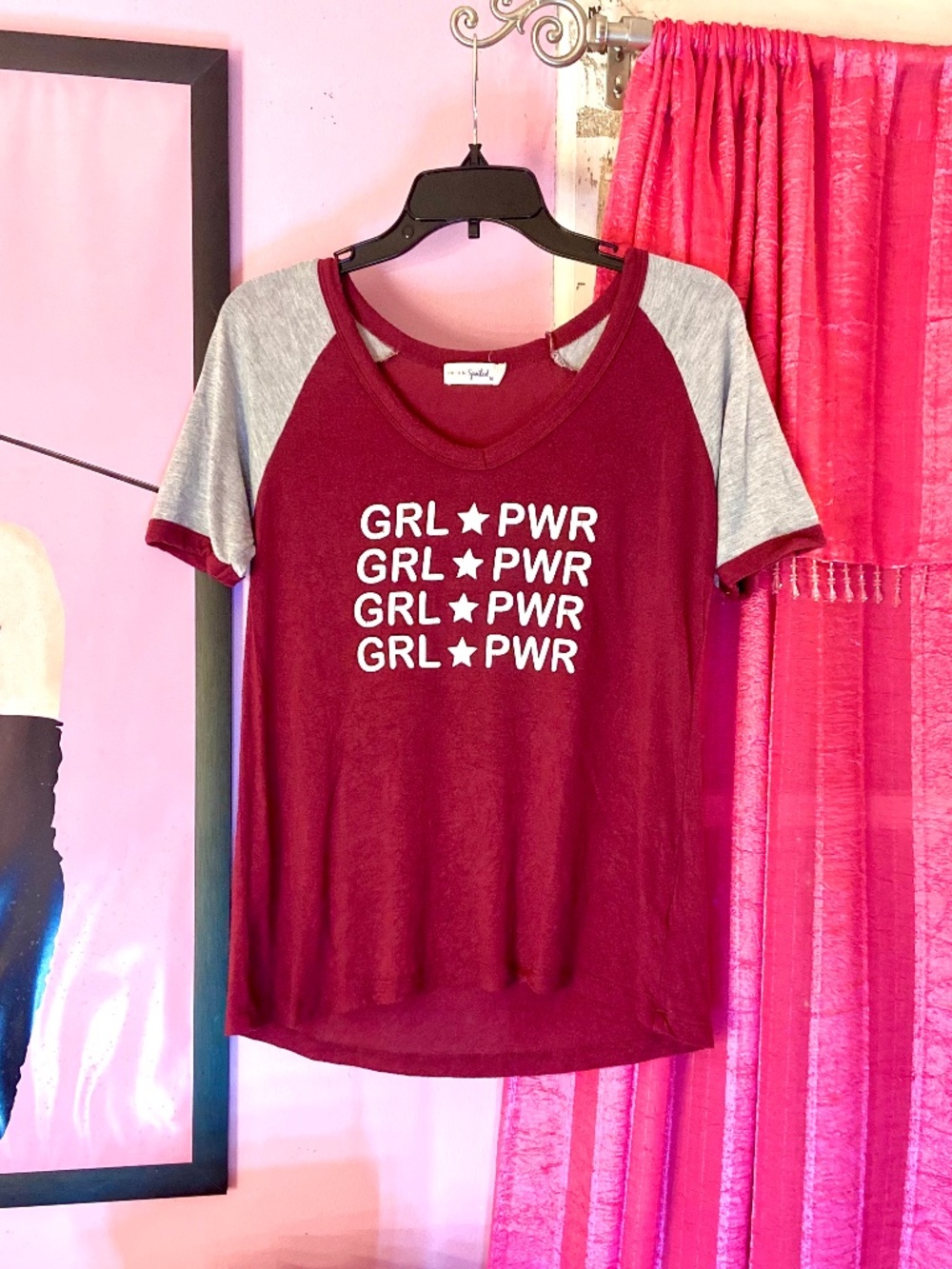 “GRL ⭐️ PWR” Raglan T-Shirt Graphic Novelty Tee Relaxed High-Low Women’s Medium